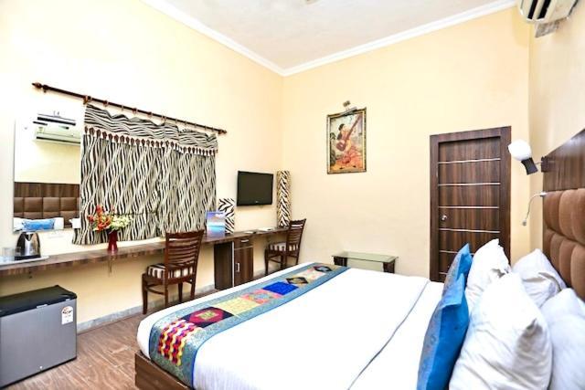 Hotel Whitehouse Ac Family Room Agra Kültér fotó