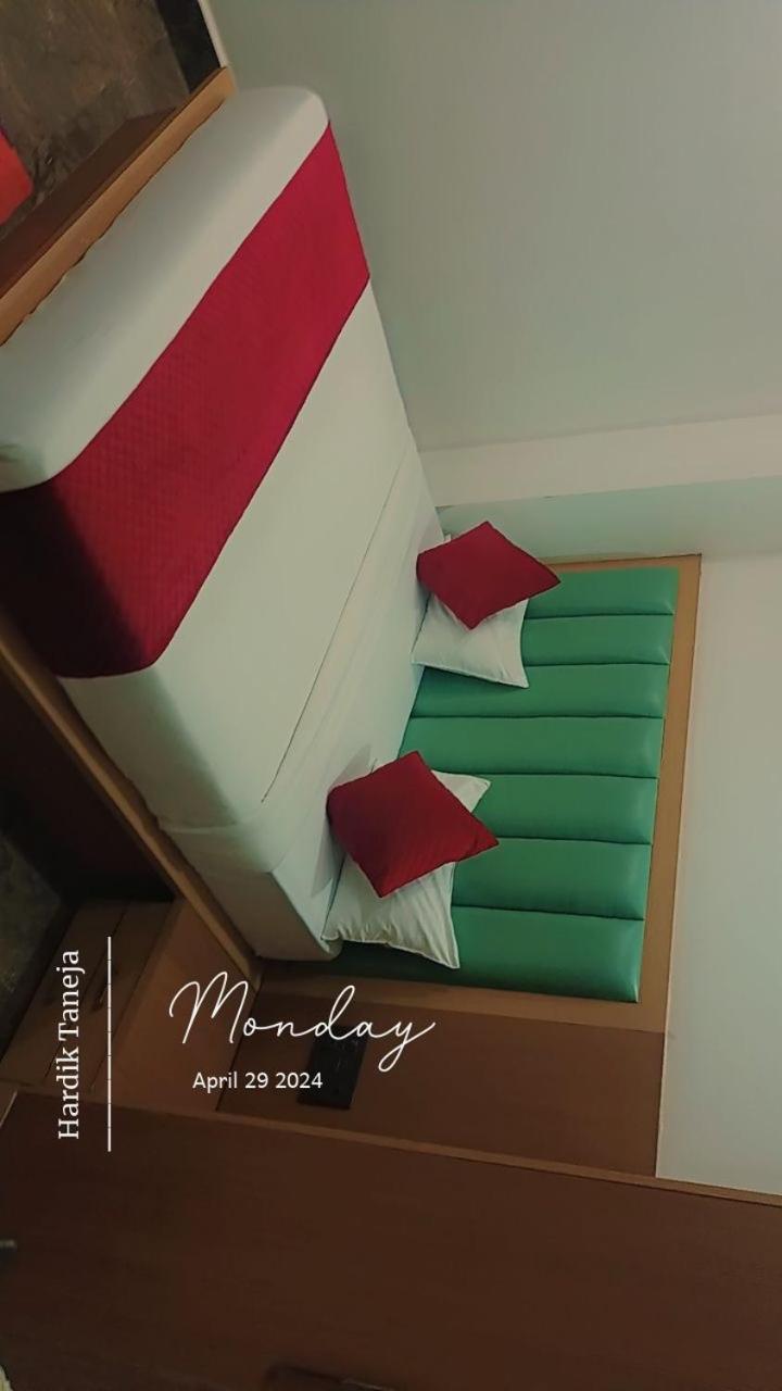 Hotel Whitehouse Ac Family Room Agra Kültér fotó